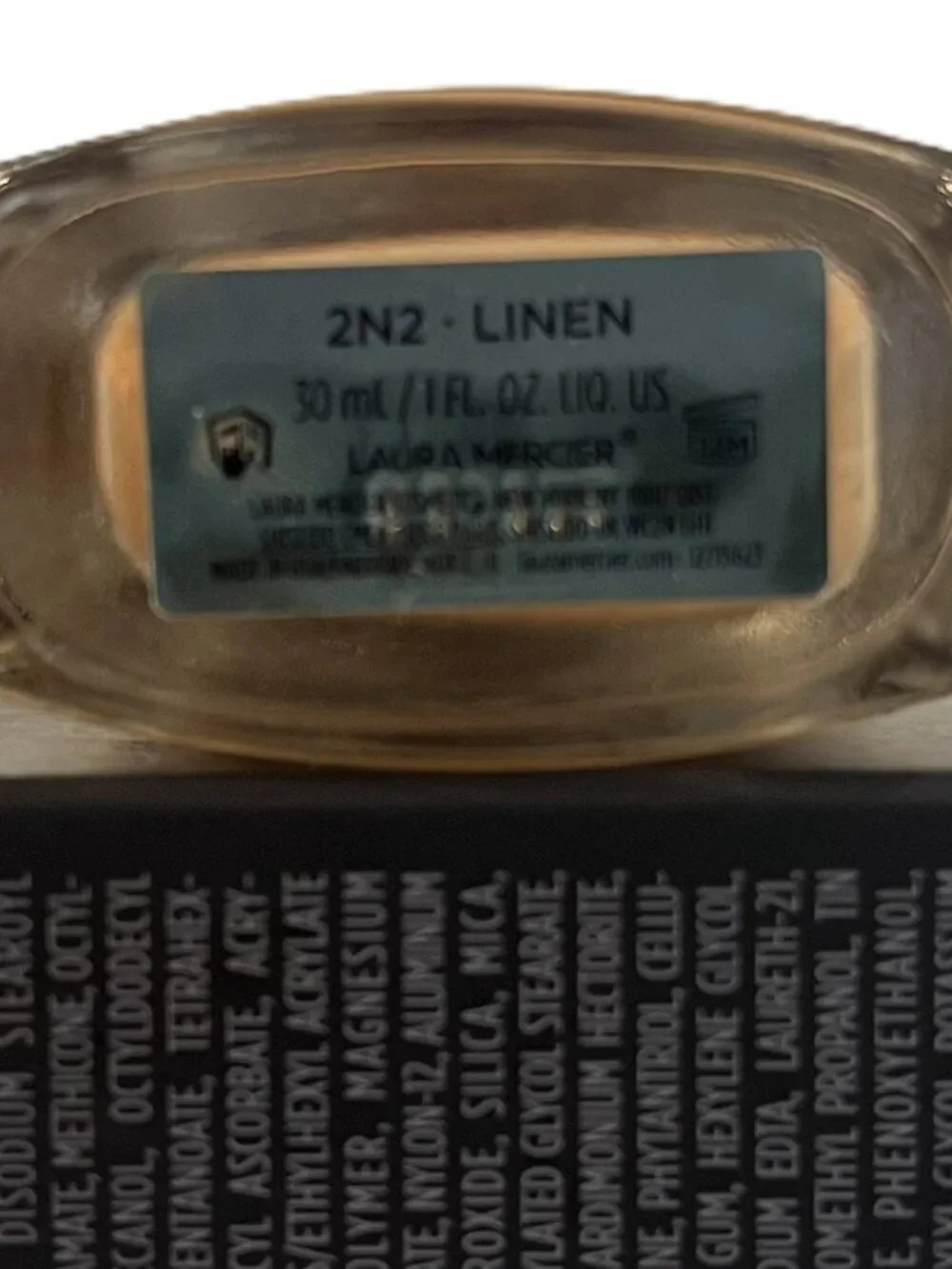 Laura Mercier Flawless Lumiere Radiance-Perfecting Foundation